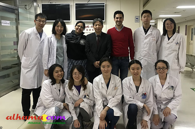 FOTO 30 Asesorando a un equipo de investigadores médicos en Pekín (China) copia.jpg
